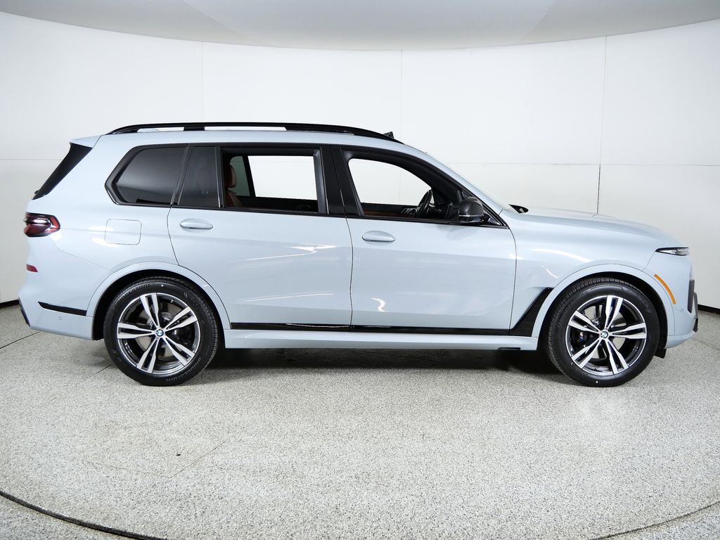 Thumbnail: 2025 BMW X7 - 9