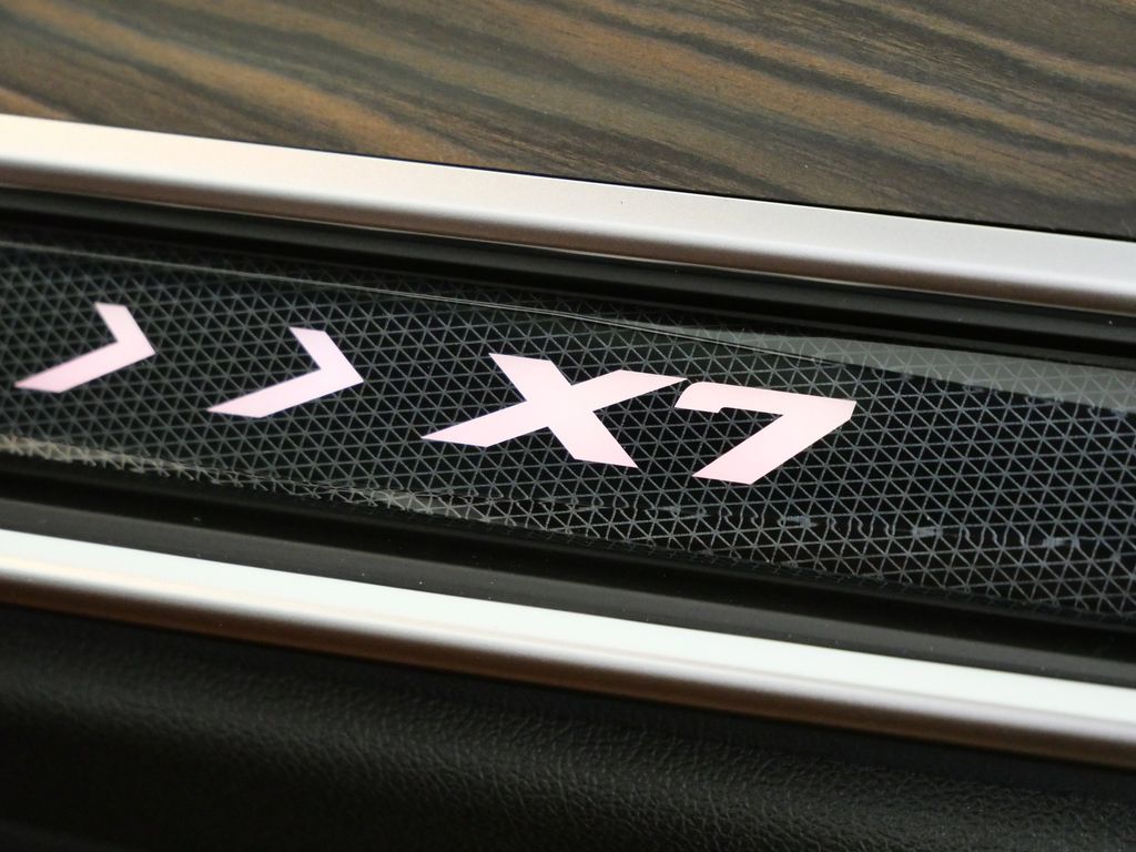 Thumbnail: 2026 BMW X7 - 24