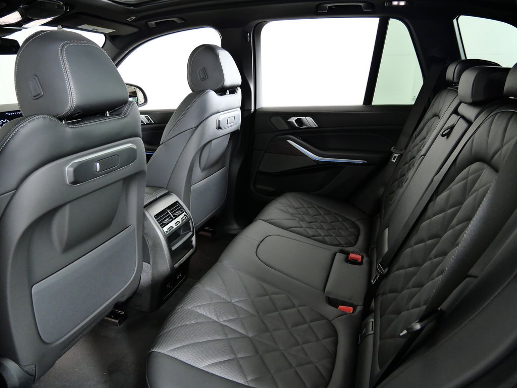 Thumbnail: 2026 BMW X5 - 32