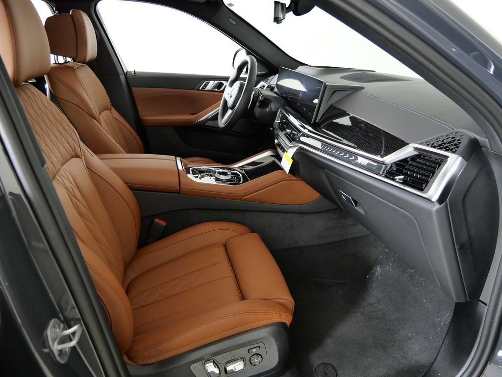 Thumbnail: 2026 BMW X6 - 20