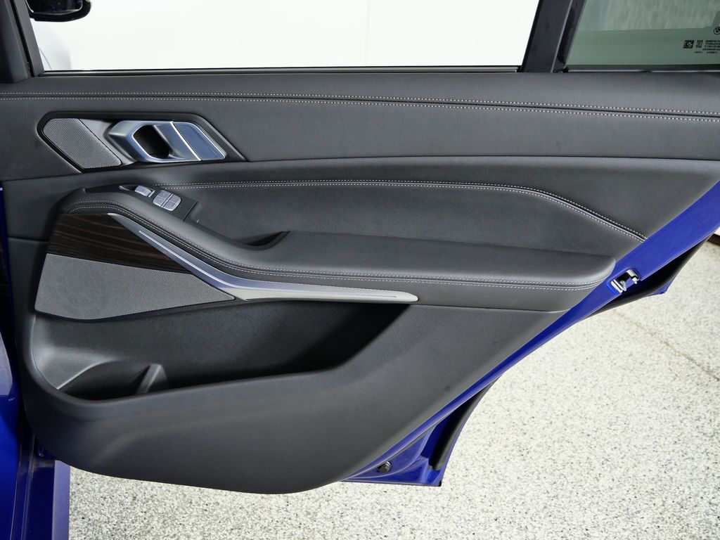 Thumbnail: 2025 BMW X7 - 30