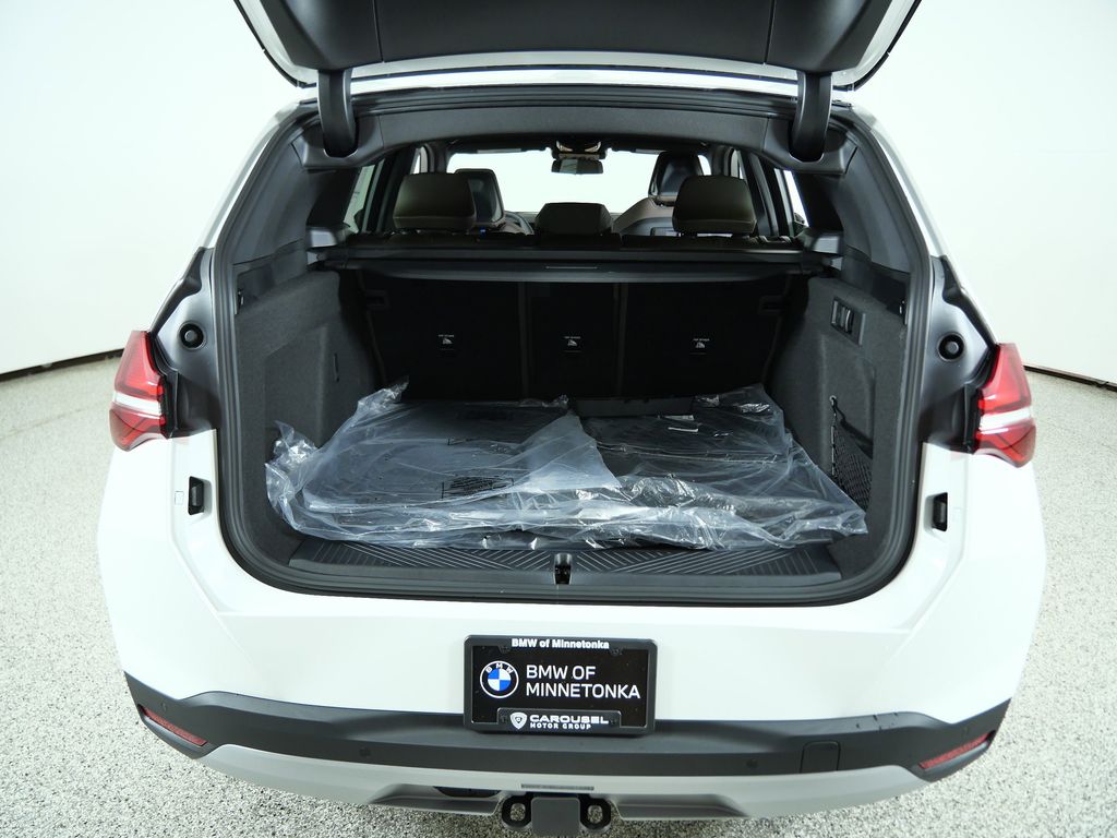 Thumbnail: 2026 BMW X3 - 14