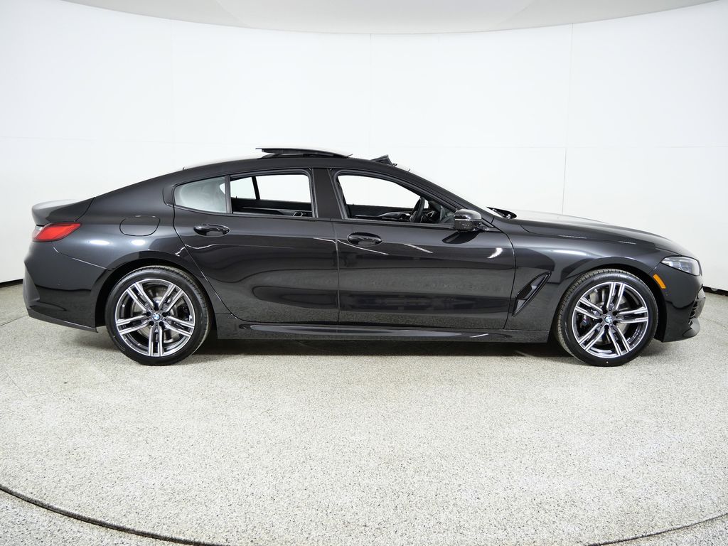 Thumbnail: 2026 BMW 8 Series - 9