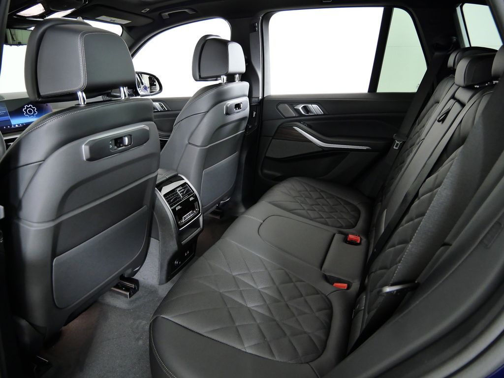 Thumbnail: 2026 BMW X5 - 32