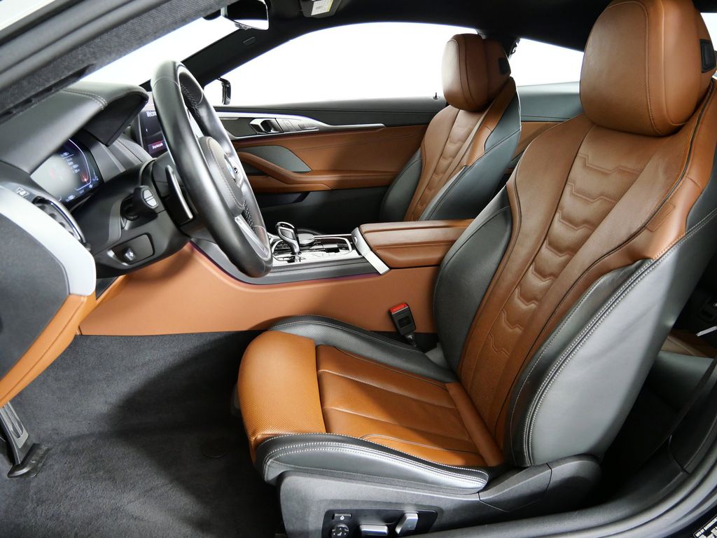 Thumbnail: 2024 BMW 8 Series - 35