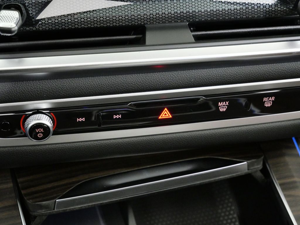 Thumbnail: 2026 BMW X5 - 46