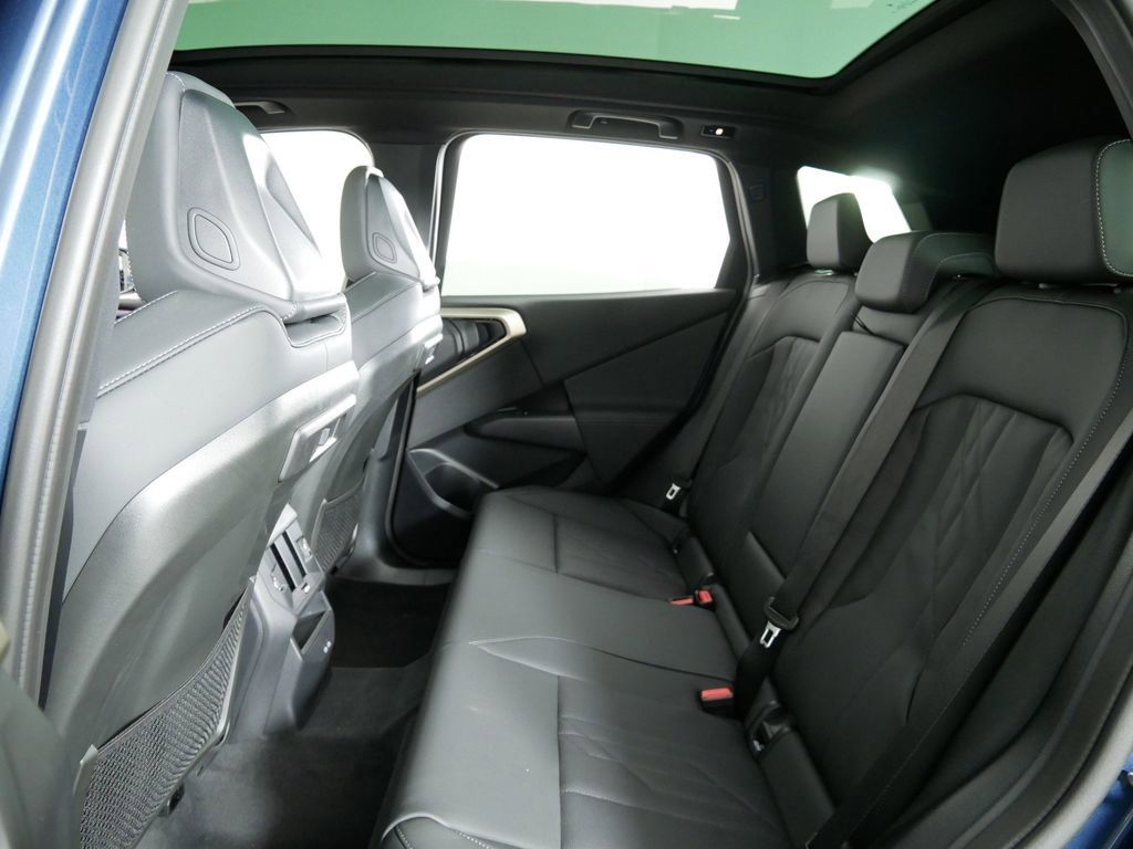 Thumbnail: 2025 BMW X3 - 30