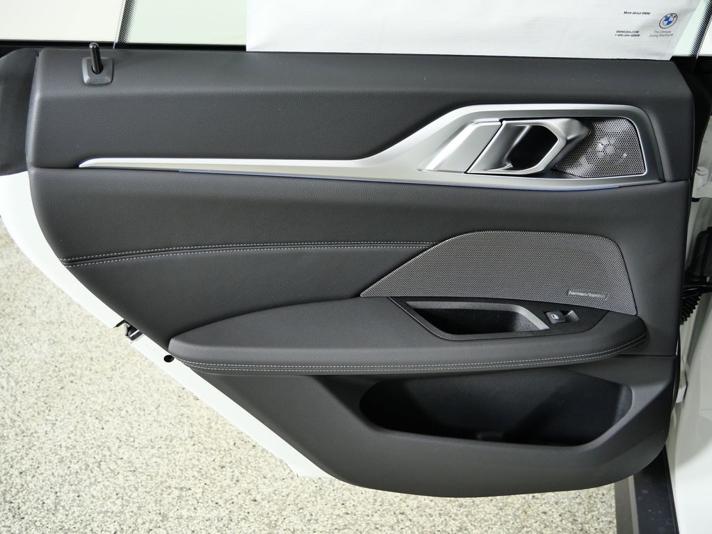 Thumbnail: 2026 BMW i4 - 29