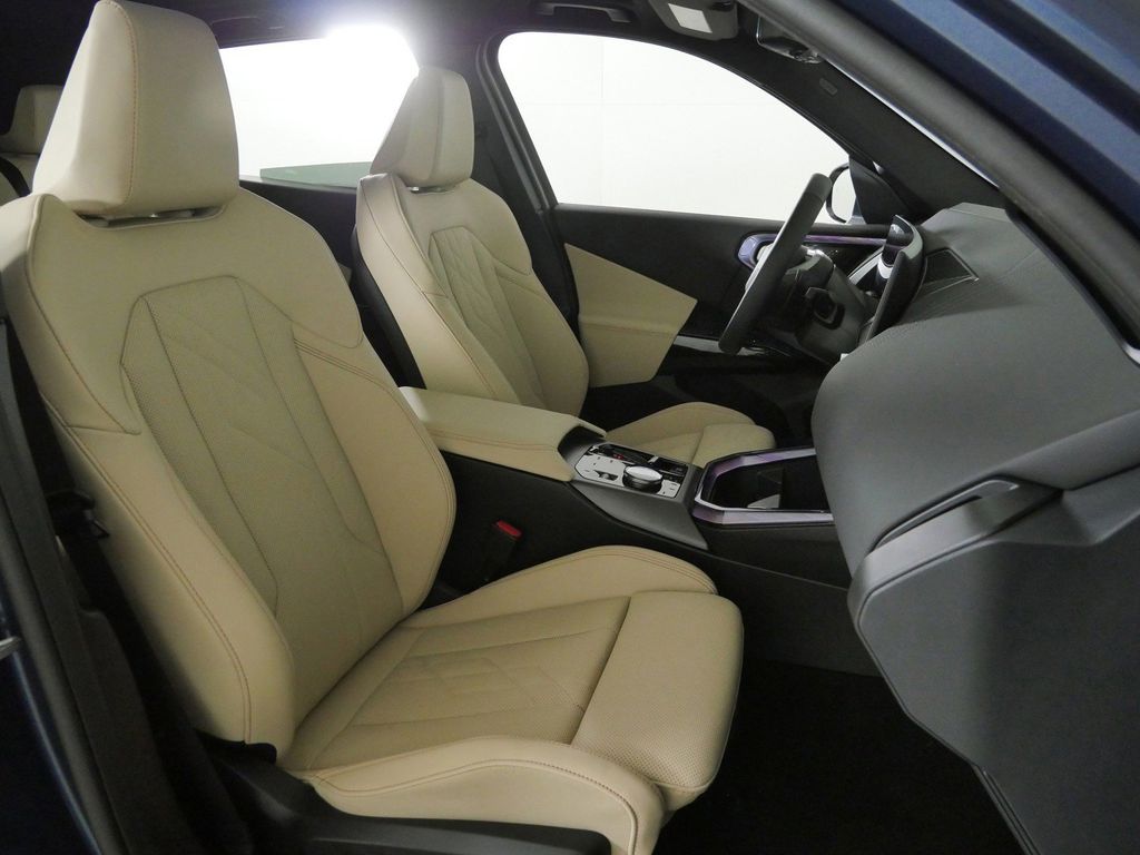 Thumbnail: 2026 BMW X3 - 22