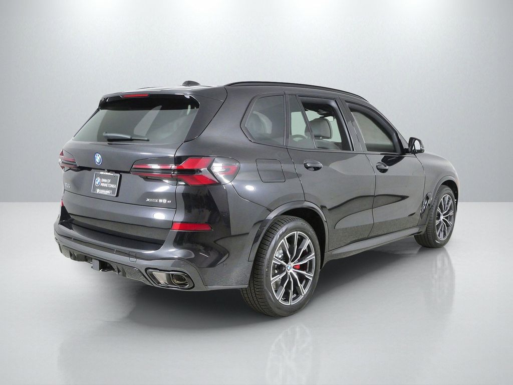 Thumbnail: 2026 BMW X5 - 9