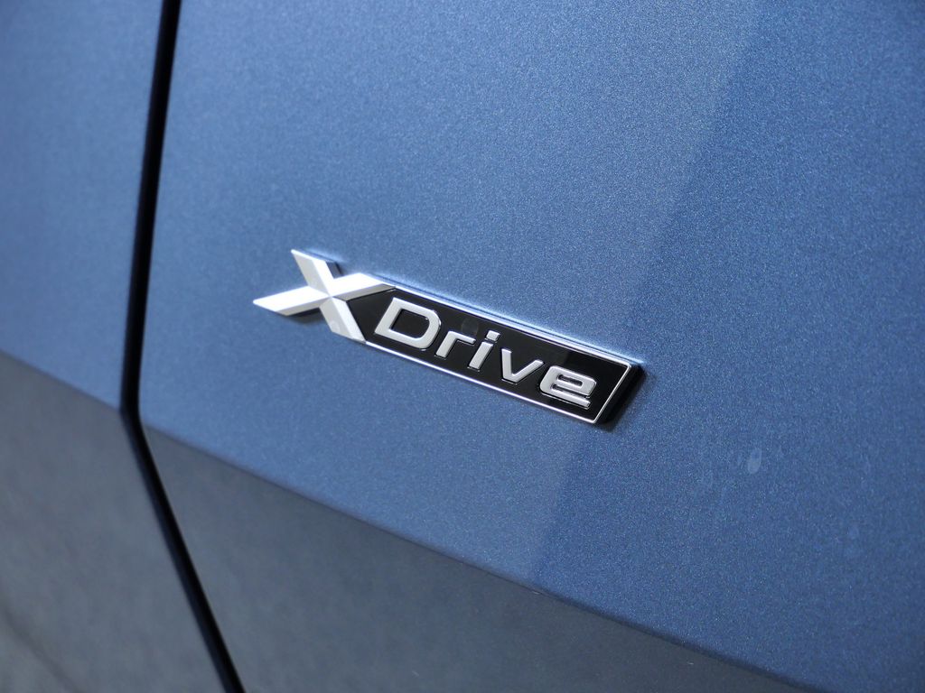 Thumbnail: 2026 BMW X3 - 13