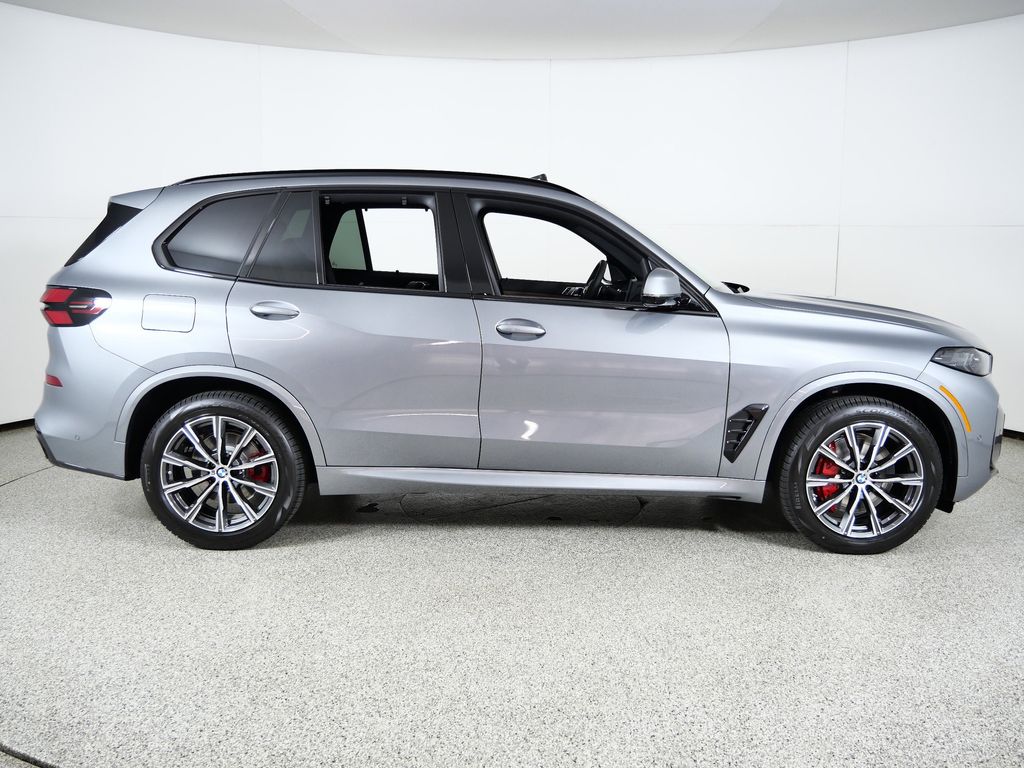 Thumbnail: 2026 BMW X5 - 8