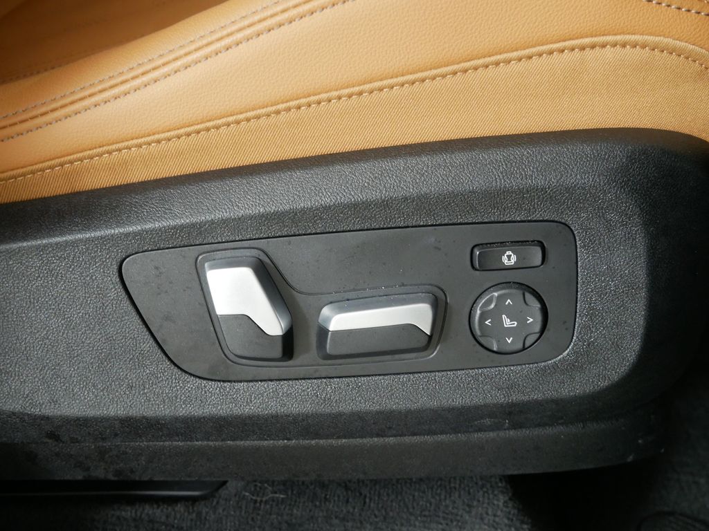 Thumbnail: 2021 BMW X5 - 27