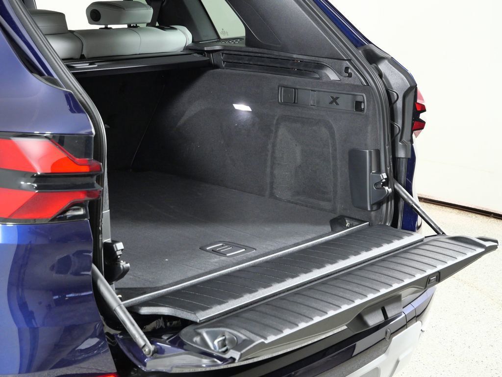 Thumbnail: 2026 BMW X5 - 31