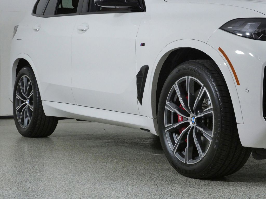 Thumbnail: 2025 BMW X5 - 7