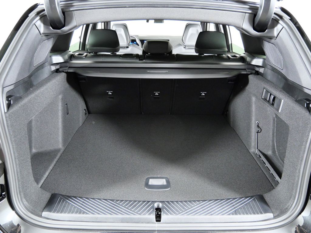 Thumbnail: 2026 BMW X3 - 27