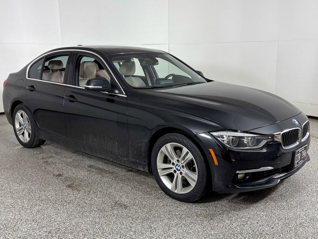 Thumbnail: 2016 BMW 3 Series - 4