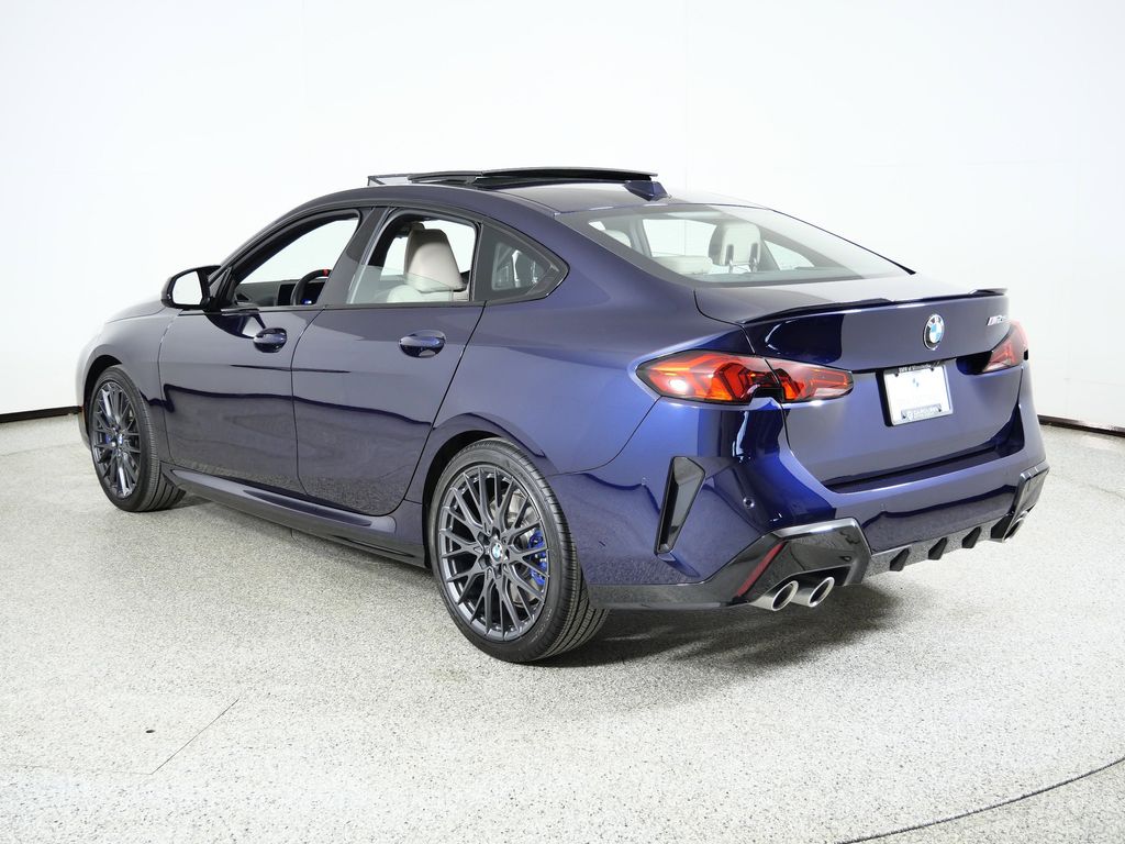 Thumbnail: 2025 BMW 2 Series - 16