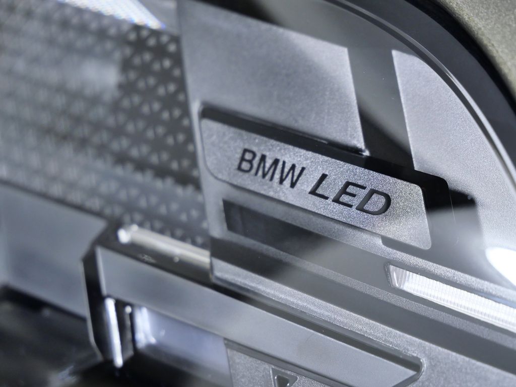 Thumbnail: 2026 BMW X5 - 4