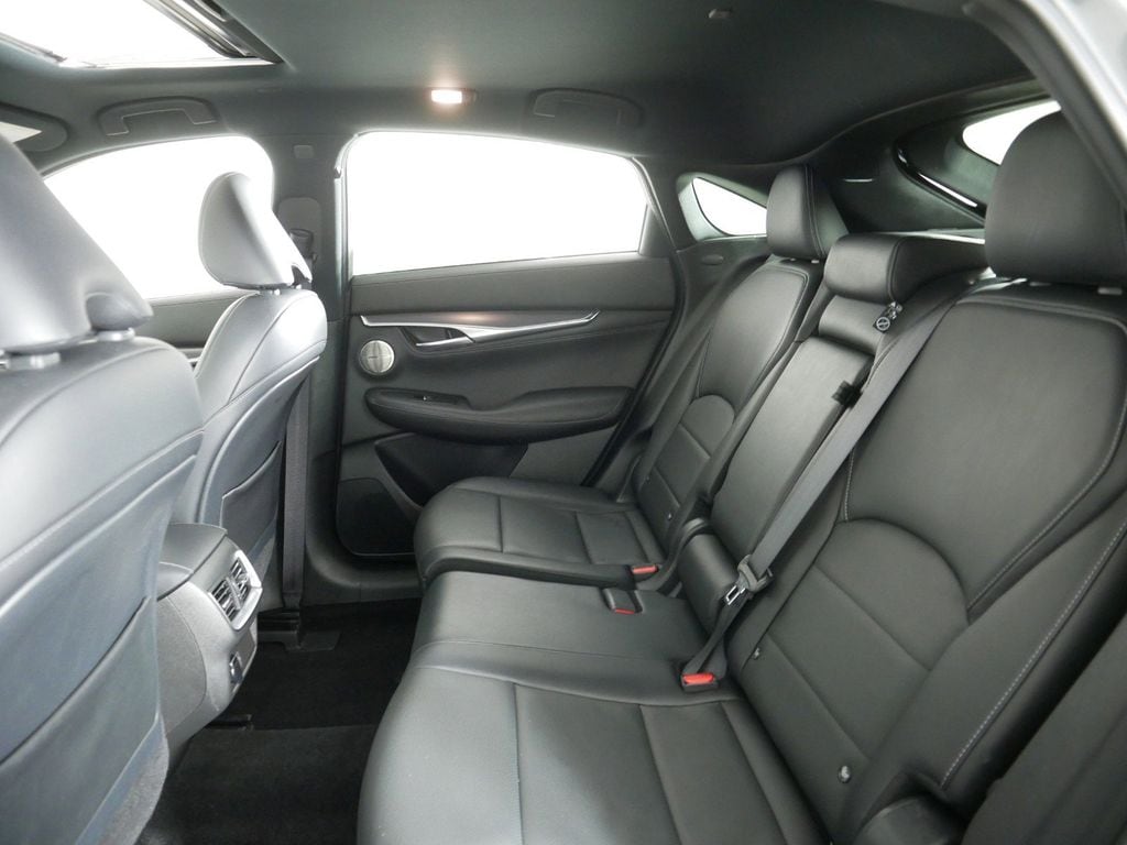 Thumbnail: 2022 INFINITI QX55 - 28