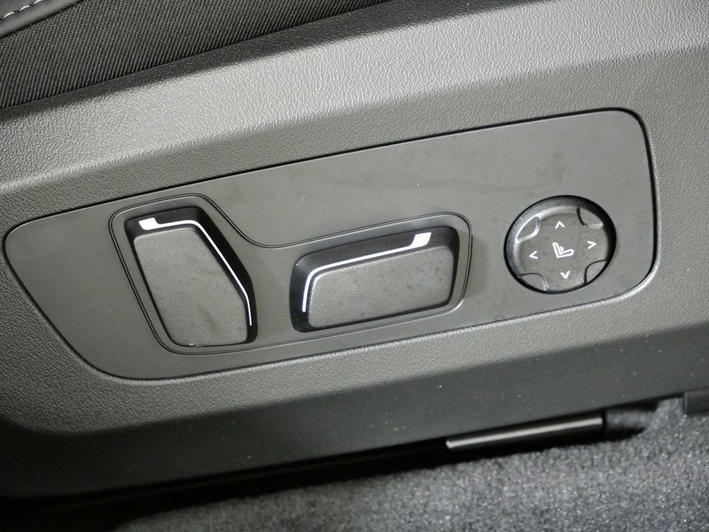 Thumbnail: 2026 BMW X3 - 25