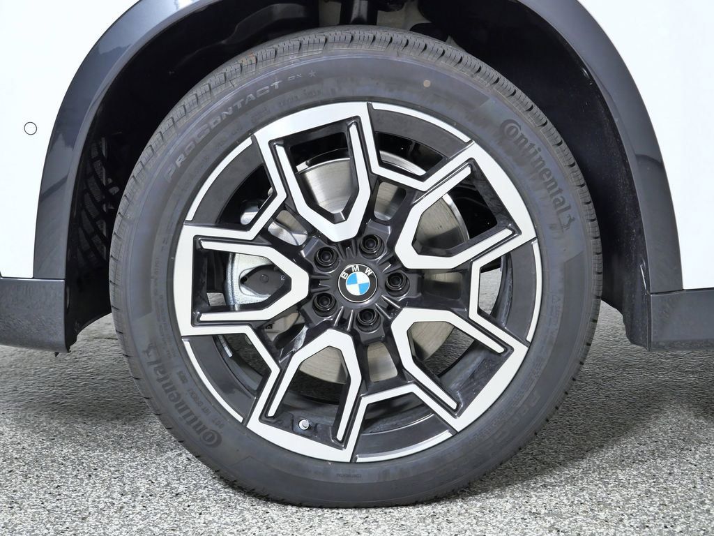 Thumbnail: 2026 BMW X1 - 19