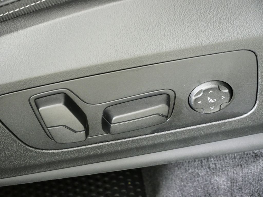 Thumbnail: 2025 BMW X1 - 27