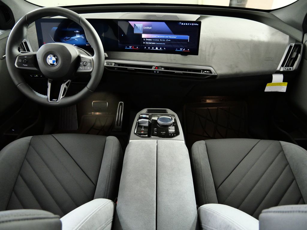 Thumbnail: 2026 BMW iX - 5