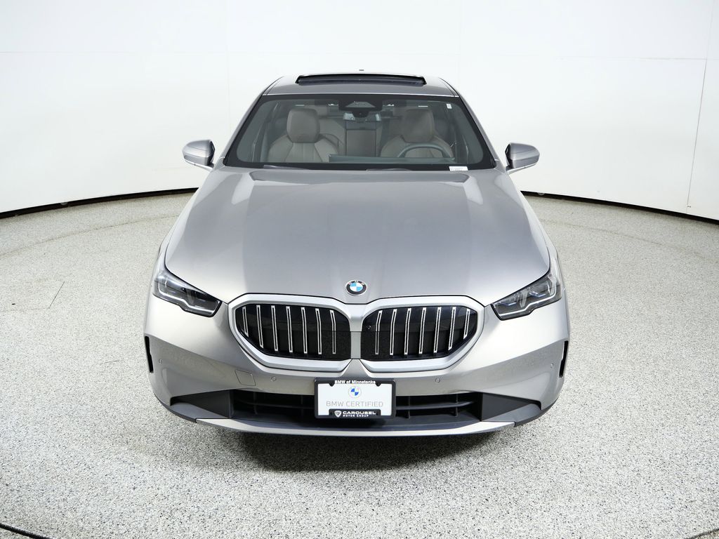 Thumbnail: 2025 BMW 5 Series - 20