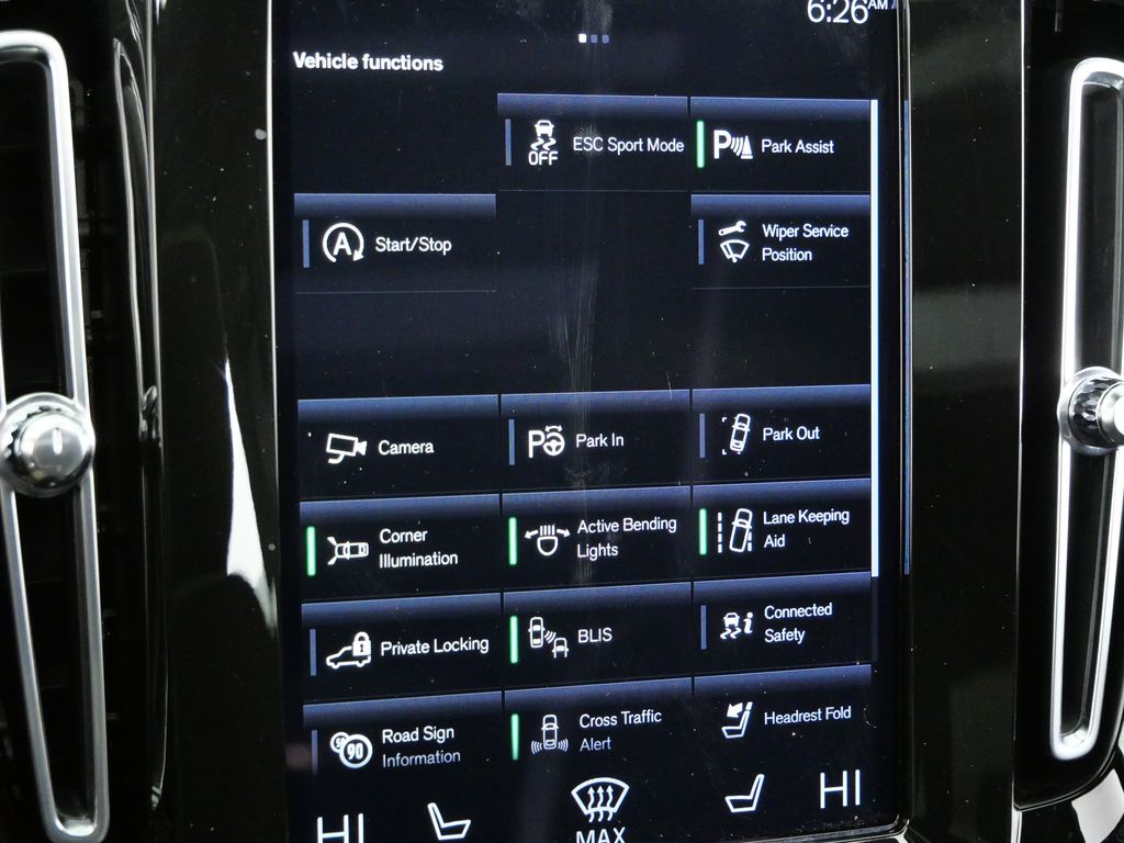 Thumbnail: 2021 Volvo XC40 - 45