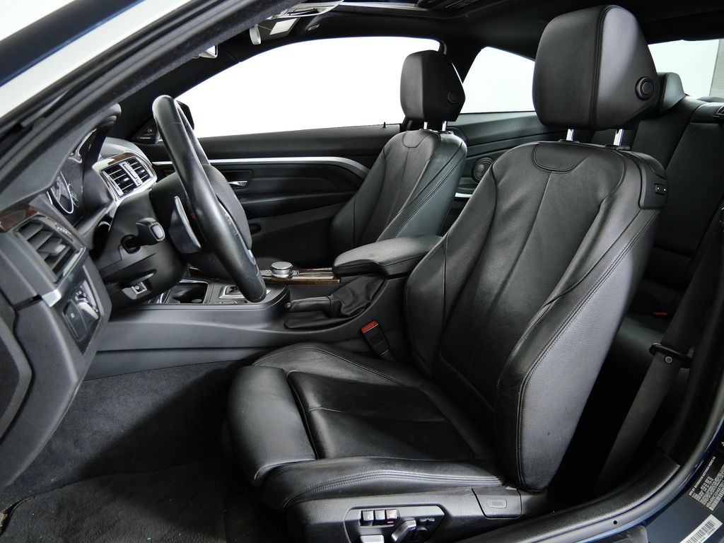 Thumbnail: 2017 BMW 4 Series - 31