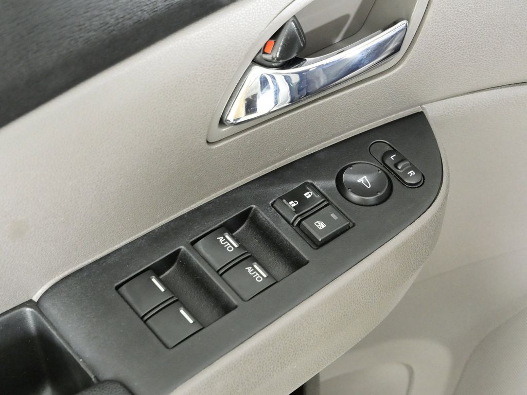 Thumbnail: 2014 Honda Odyssey - 37
