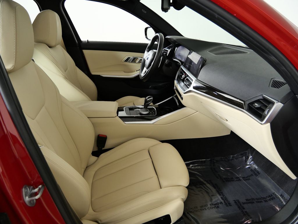 Thumbnail: 2019 BMW 3 Series - 21