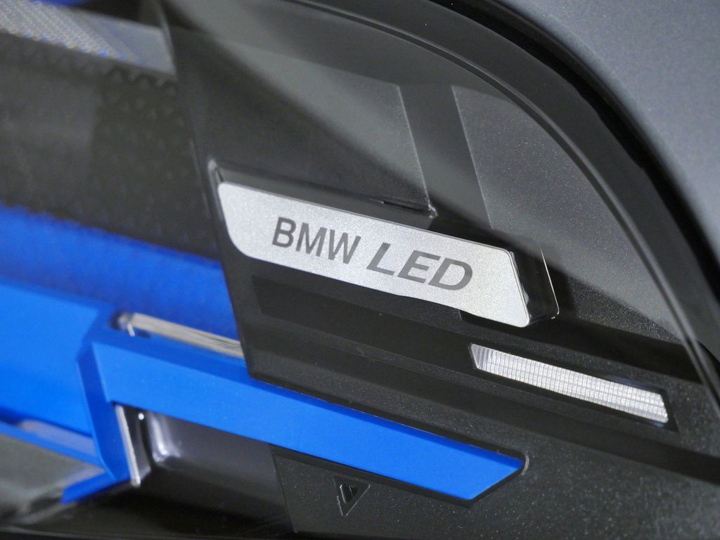 Thumbnail: 2026 BMW X5 - 4