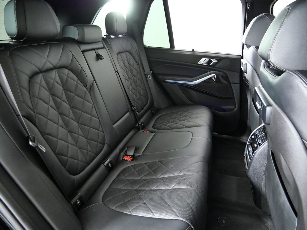 Thumbnail: 2023 BMW X5 - 31