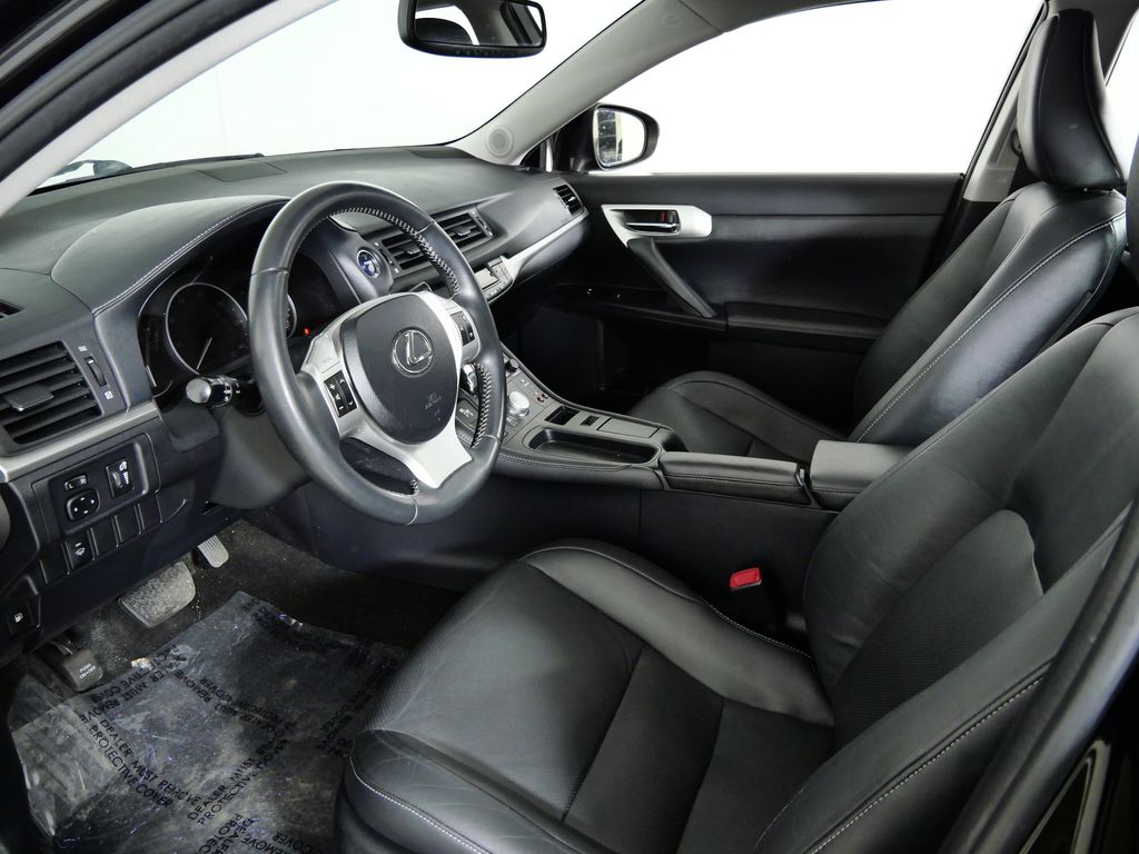 Thumbnail: 2013 Lexus CT - 31