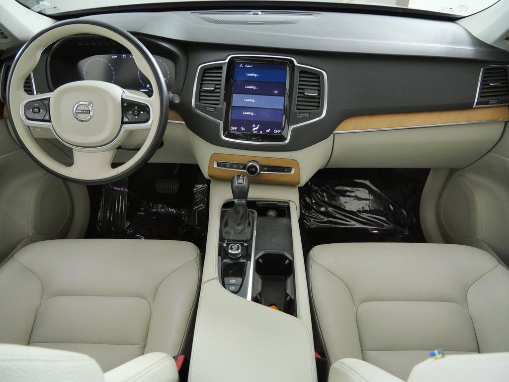 Thumbnail: 2022 Volvo XC90 - 5