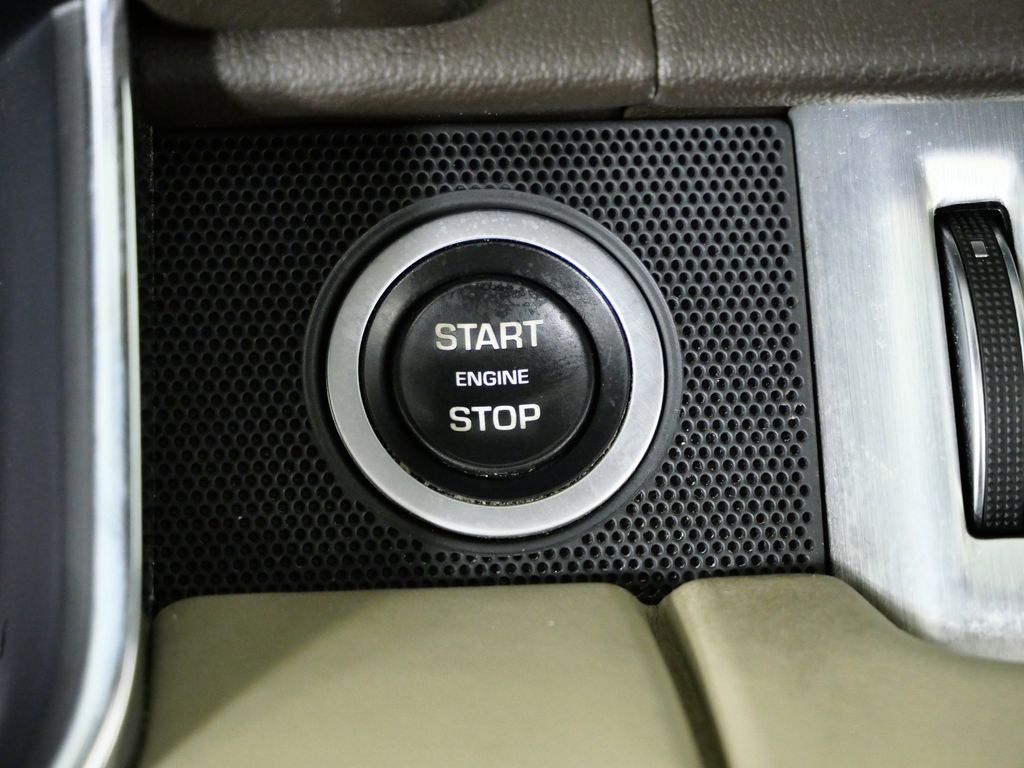 Thumbnail: 2018 Land Rover Range Rover - 48