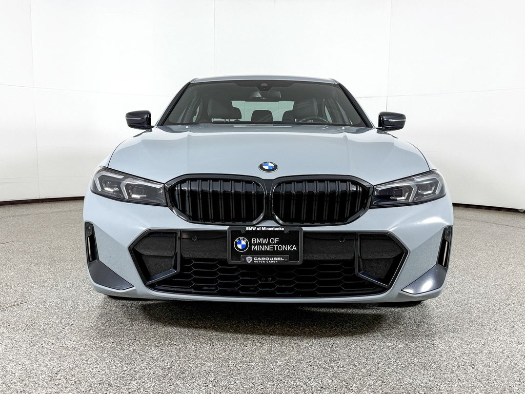 Thumbnail: 2023 BMW 3 Series - 3