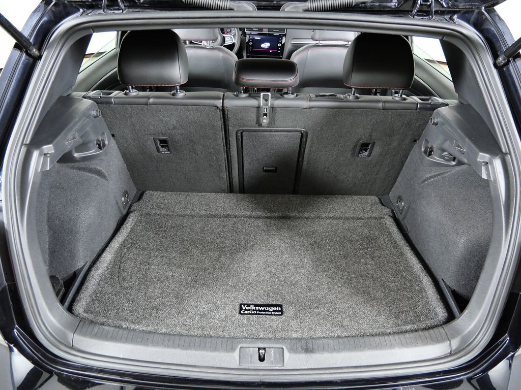 Thumbnail: 2021 Volkswagen Golf - 27