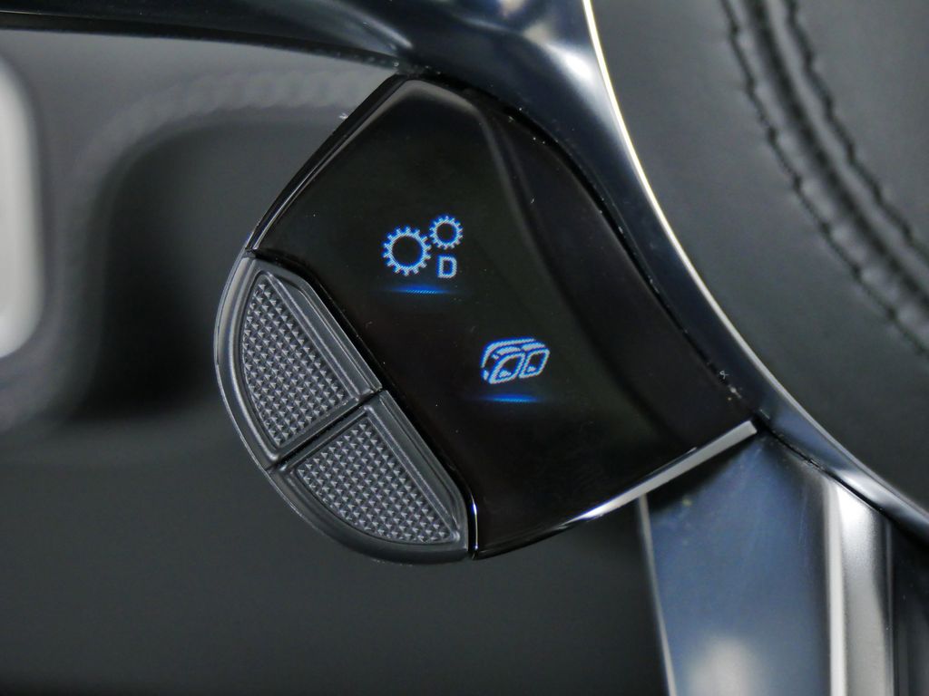 Thumbnail: 2023 Mercedes-Benz GLE - 42