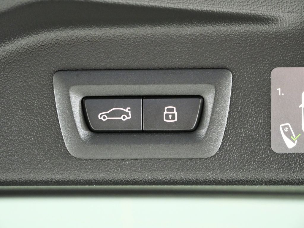 Thumbnail: 2026 BMW X5 - 30