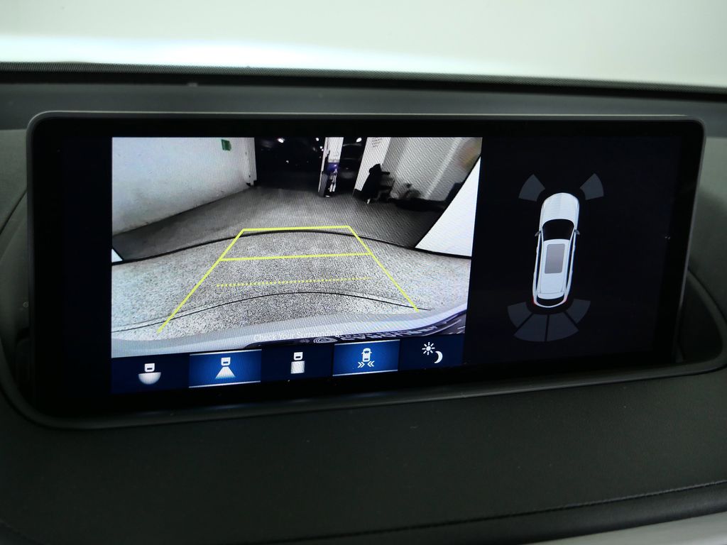 Thumbnail: 2023 Acura MDX - 50