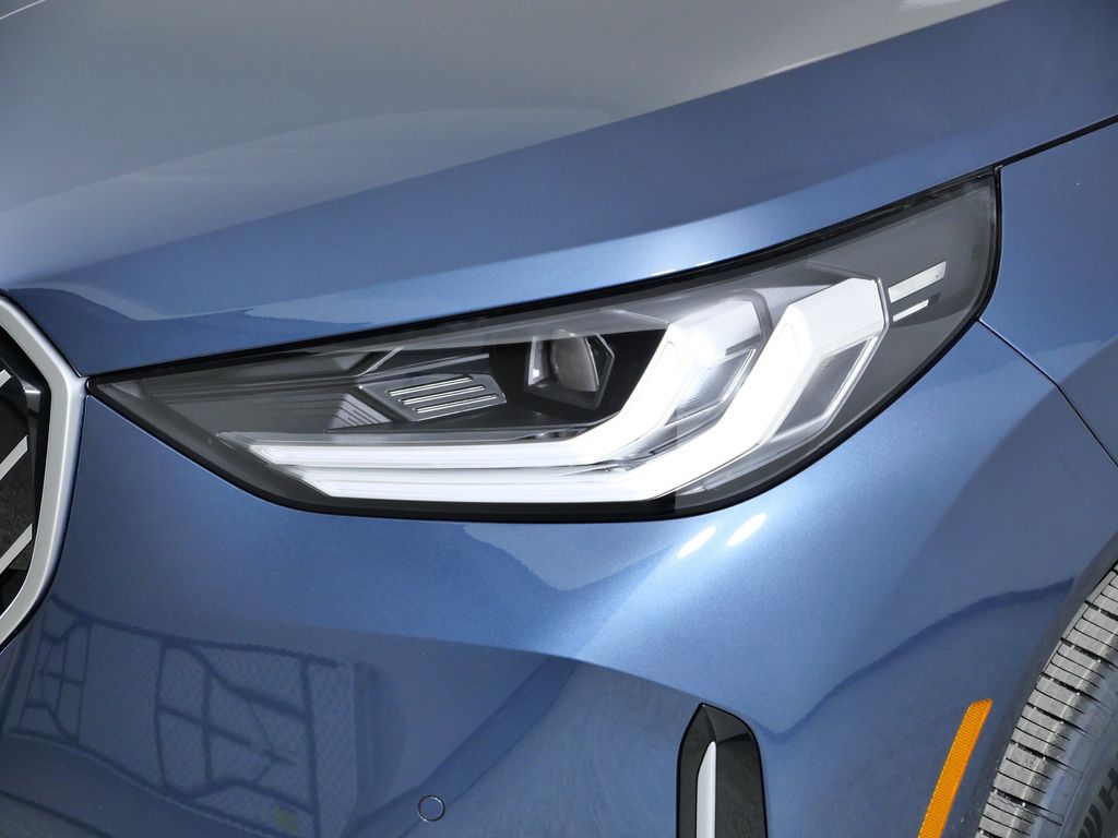 Thumbnail: 2026 BMW X3 - 3