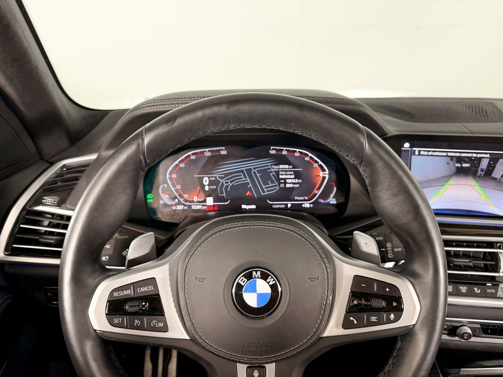 Thumbnail: 2021 BMW X7 - 8