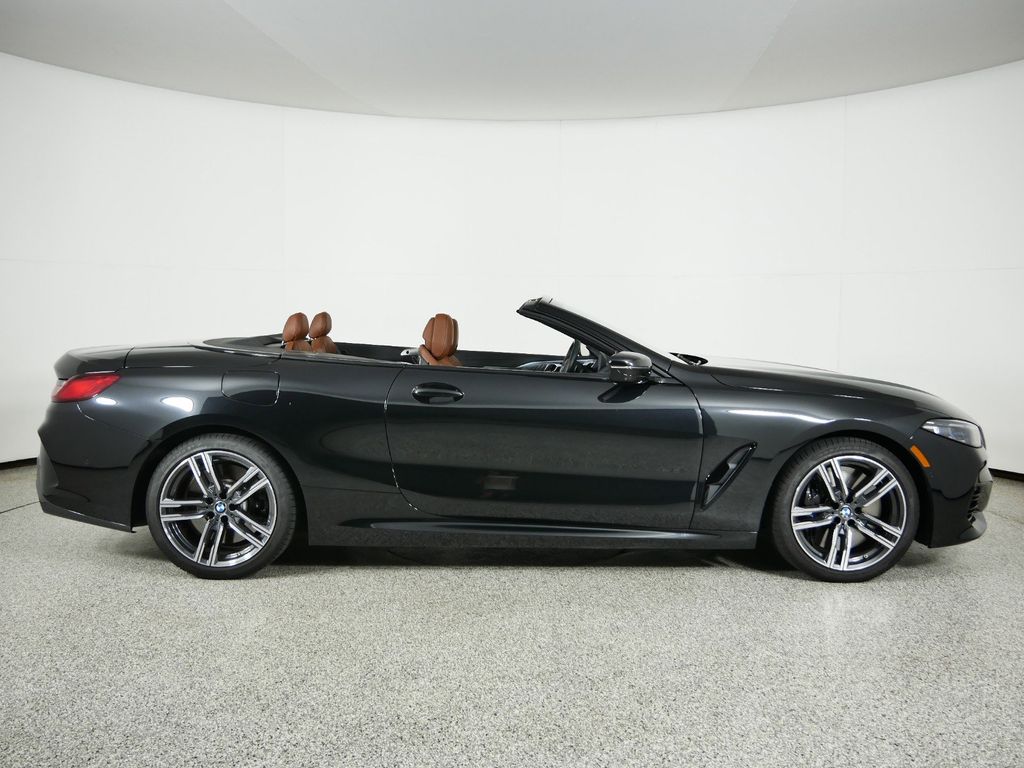 2024 BMW 8 Series 840i 9