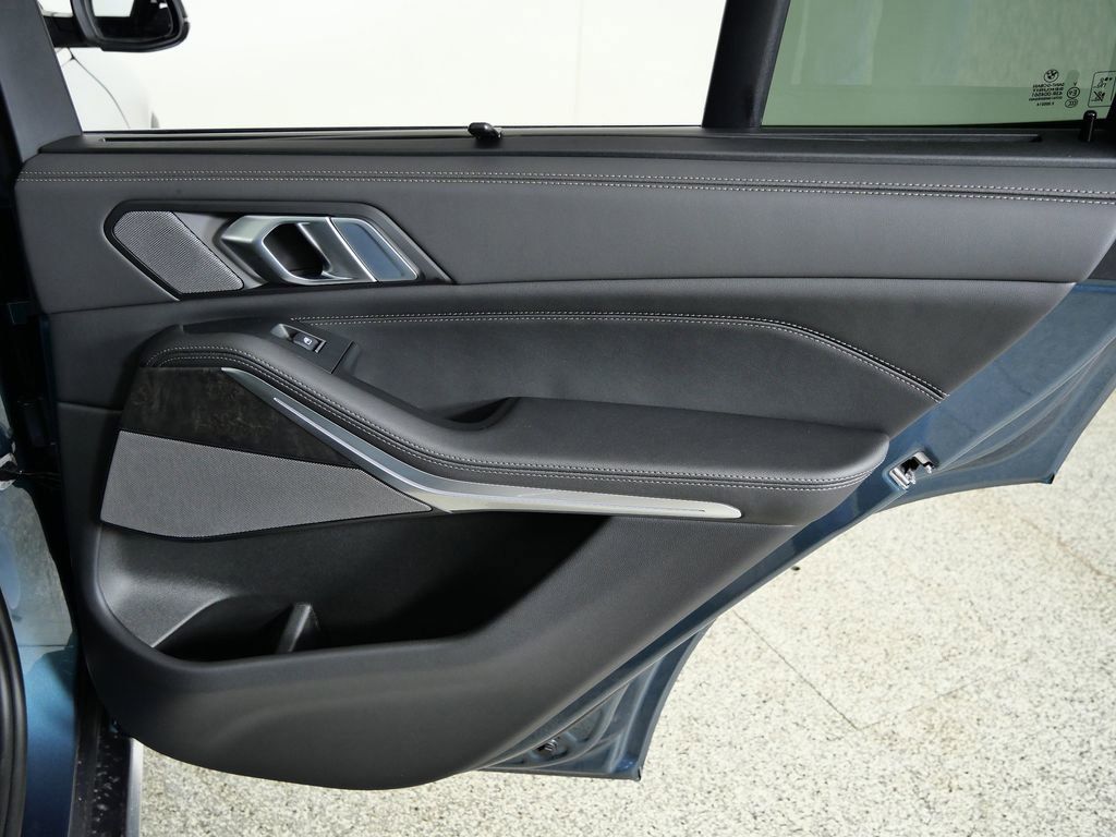 Thumbnail: 2026 BMW X5 - 27