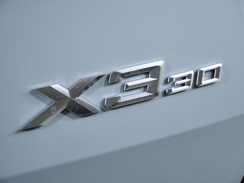 Thumbnail: 2026 BMW X3 - 12