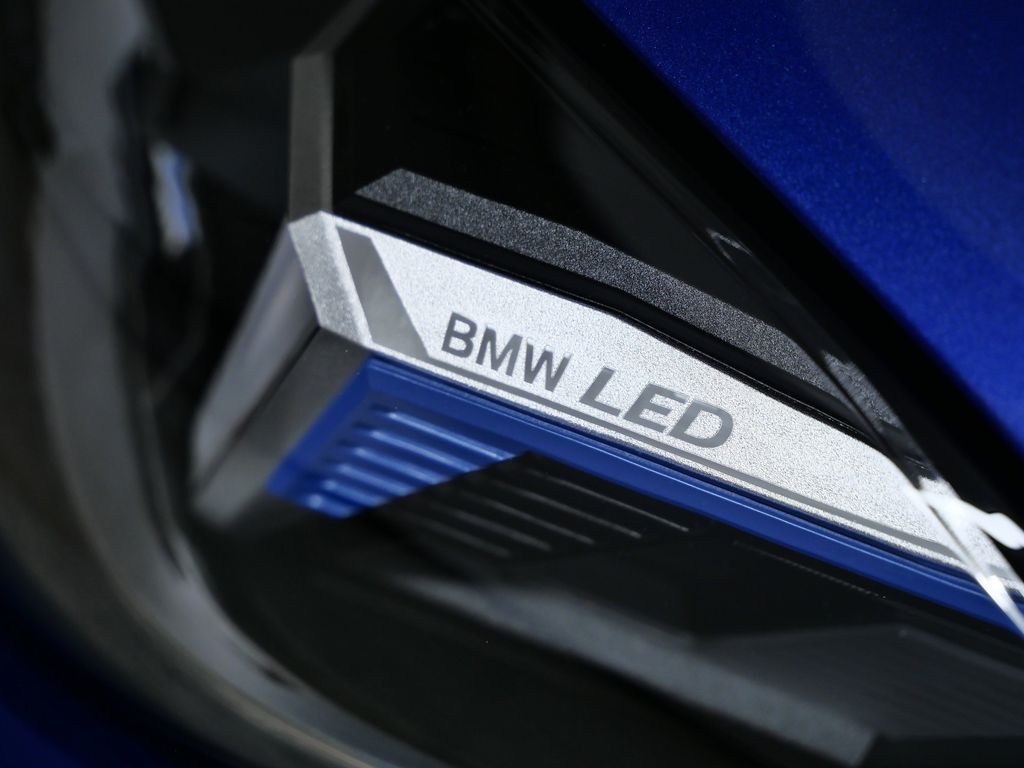 Thumbnail: 2026 BMW 4 Series - 4