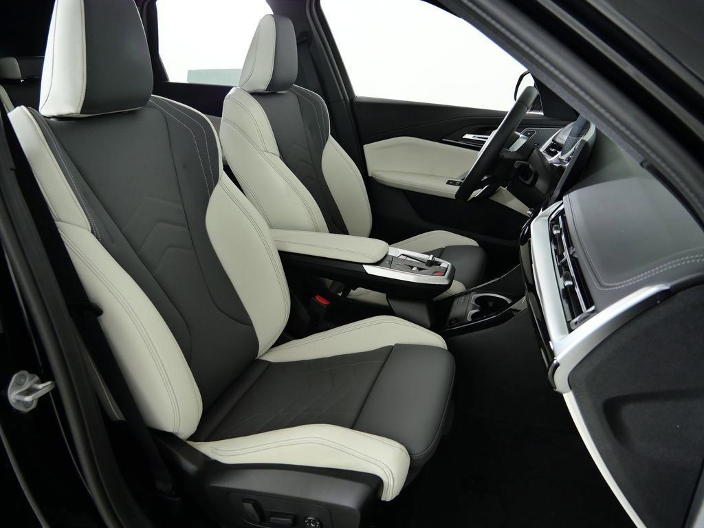 Thumbnail: 2026 BMW X1 - 22